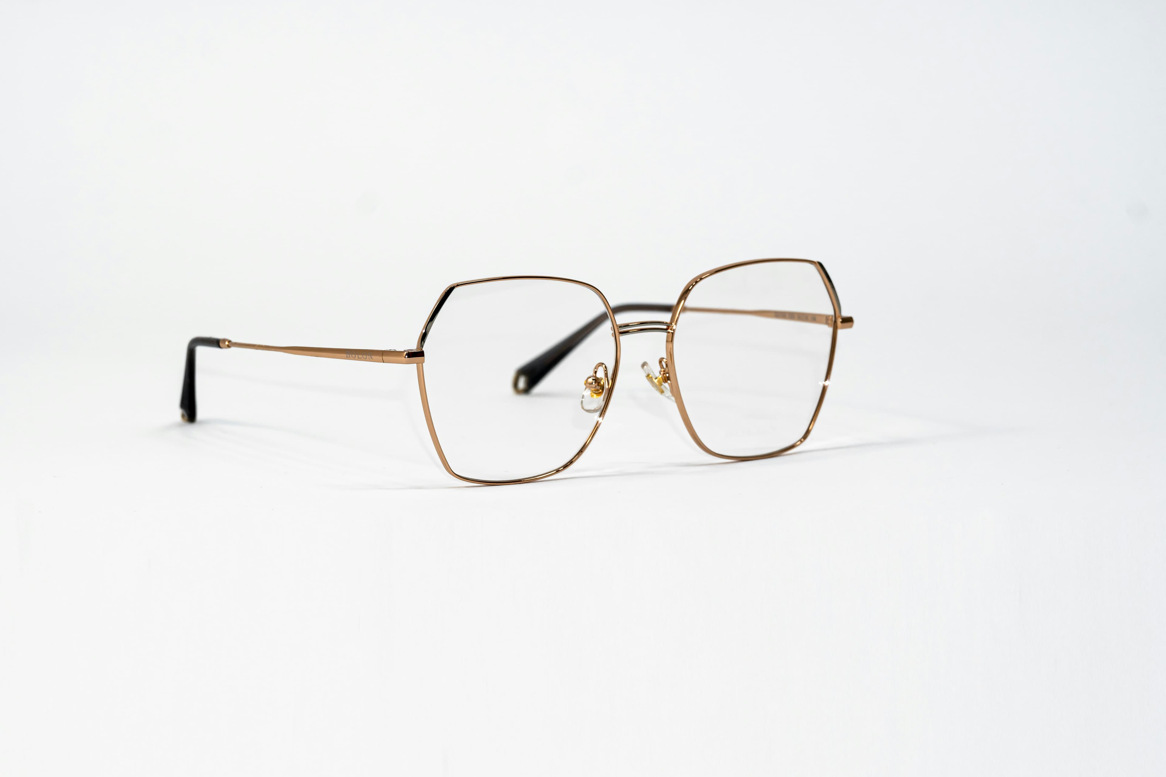 Hand-finished Second Sight frame